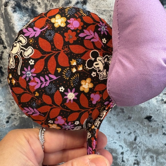 Vera Bradley Minnie Mouse Ears Headband - Picture 4 of 4